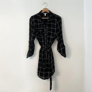 Charlotte Russe Long-Sleeved Black & White Grid Mini Shirtdress | Size L